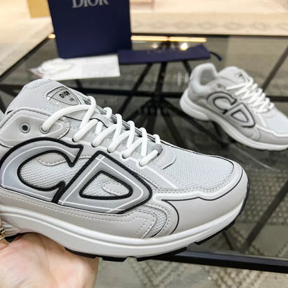 B - SNEAKERS