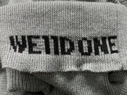 W - SWEATER