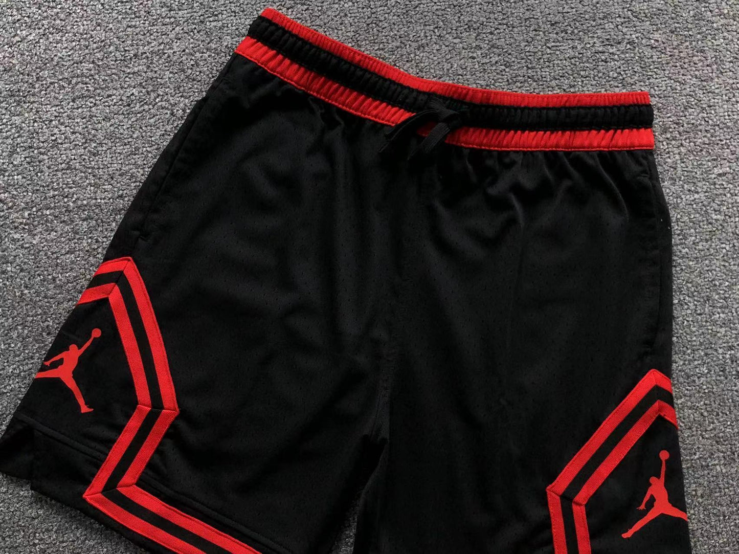 N - SHORTS