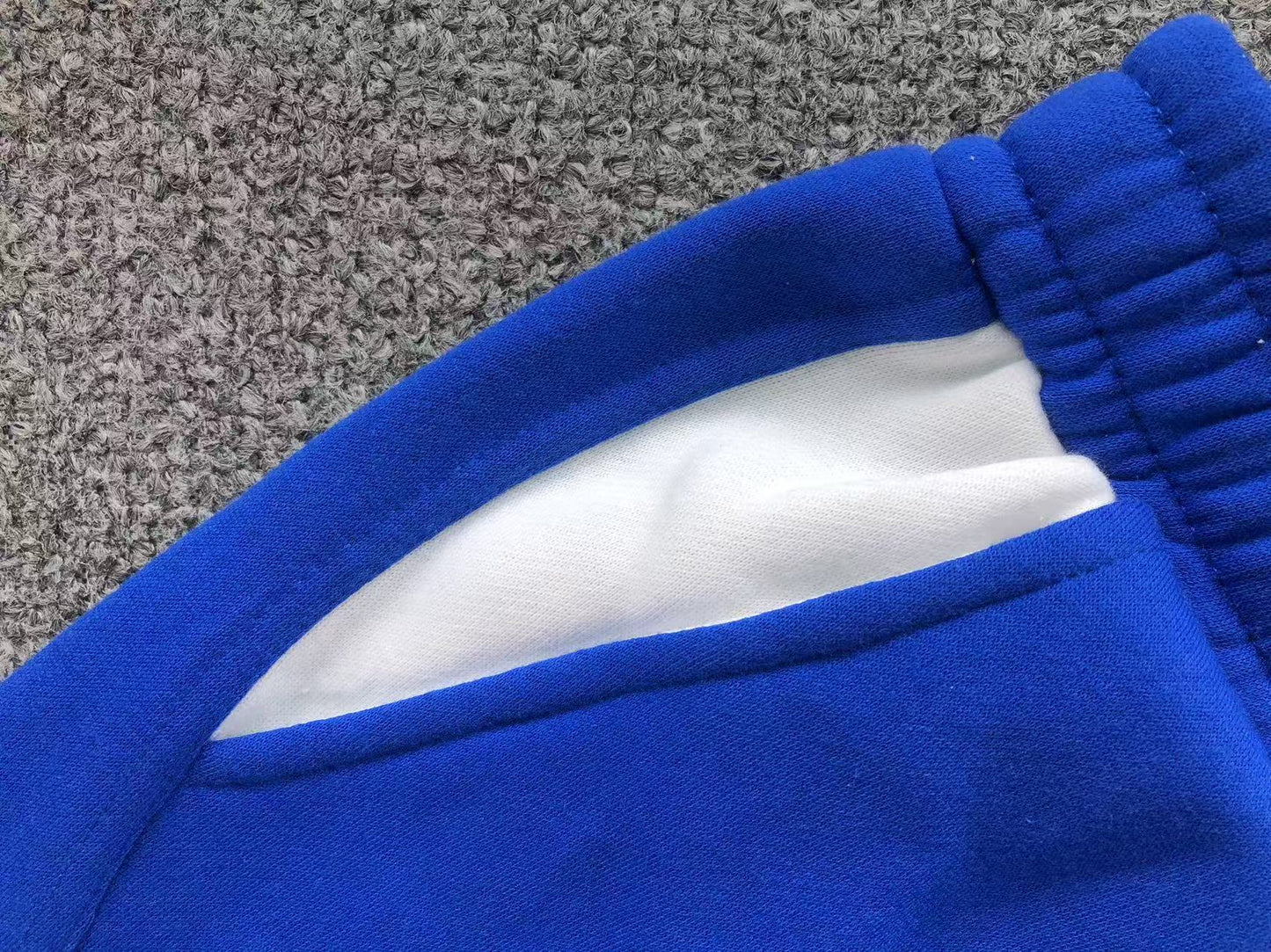 M - SHORTS
