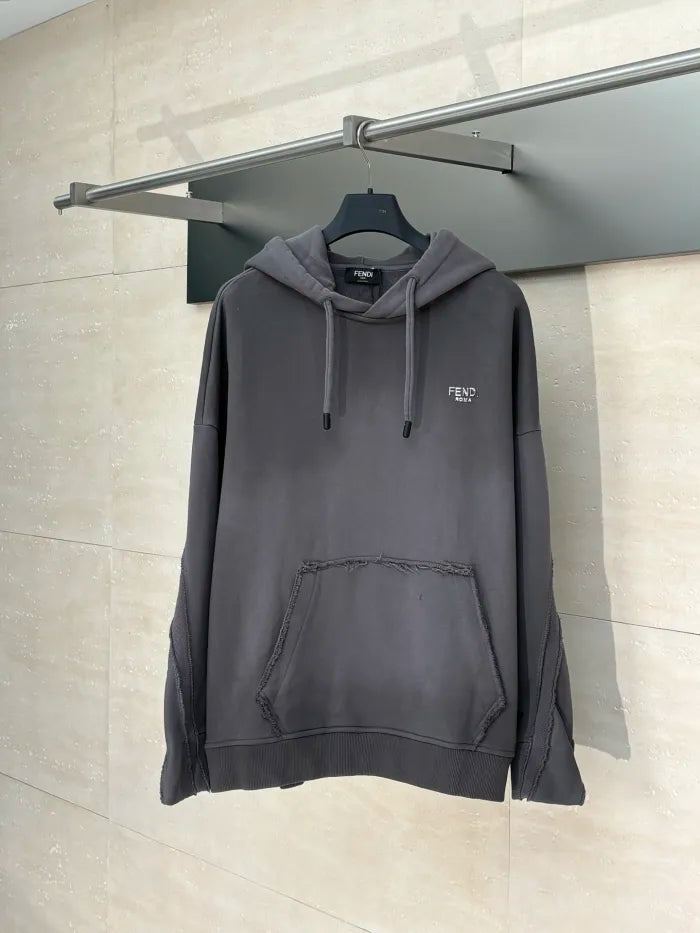 F  - SWEATER