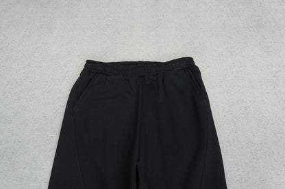 M - SWEATPANTS