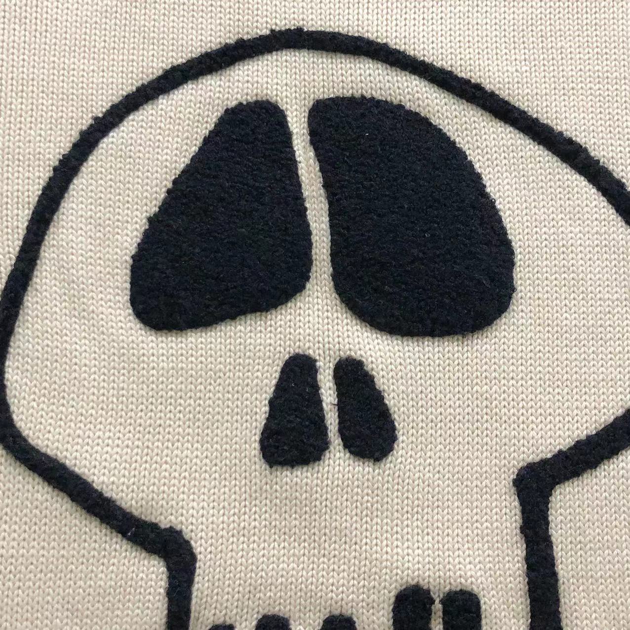 S - SWEATER