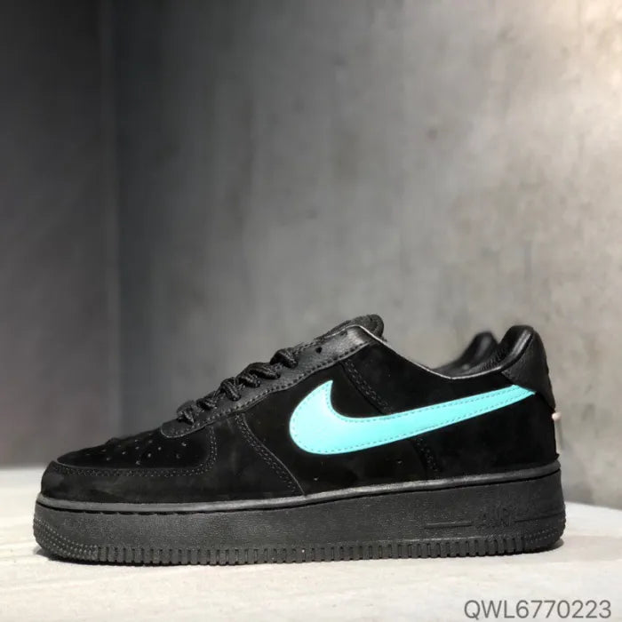 N - SNEAKERS
