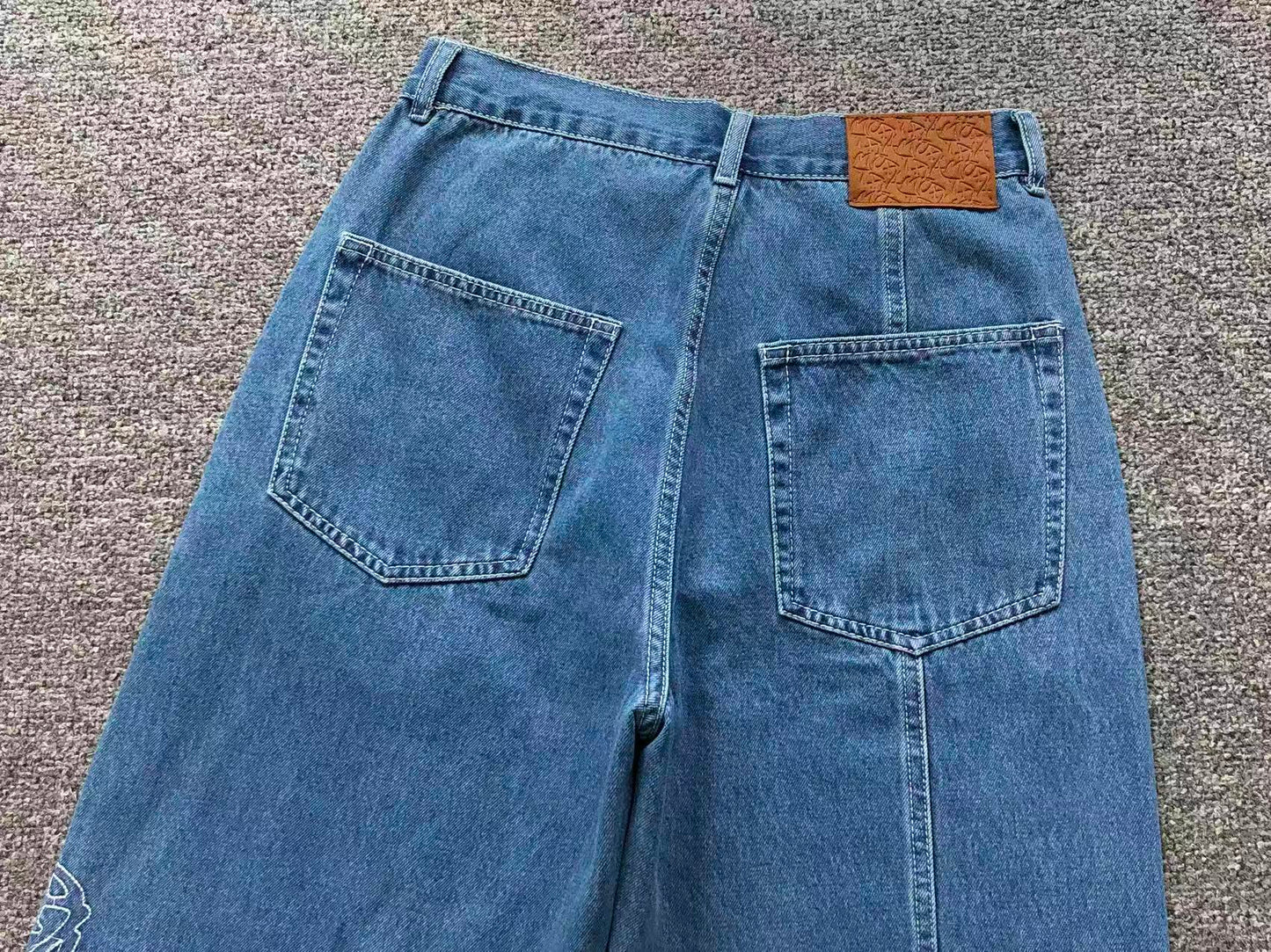 M - SHORTS