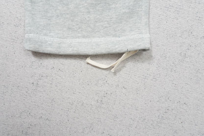 L - SWEATPANTS