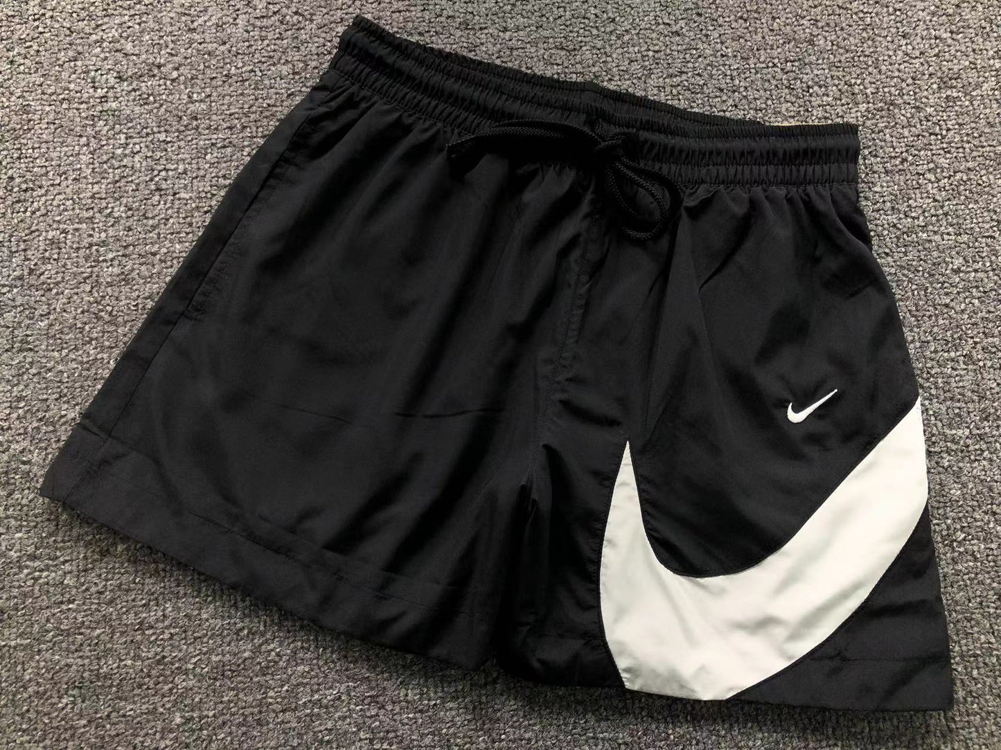 N - SHORTS