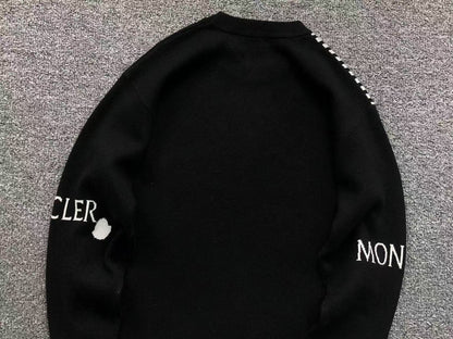 M - SWEATER