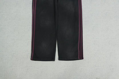 V - SWEATPANTS