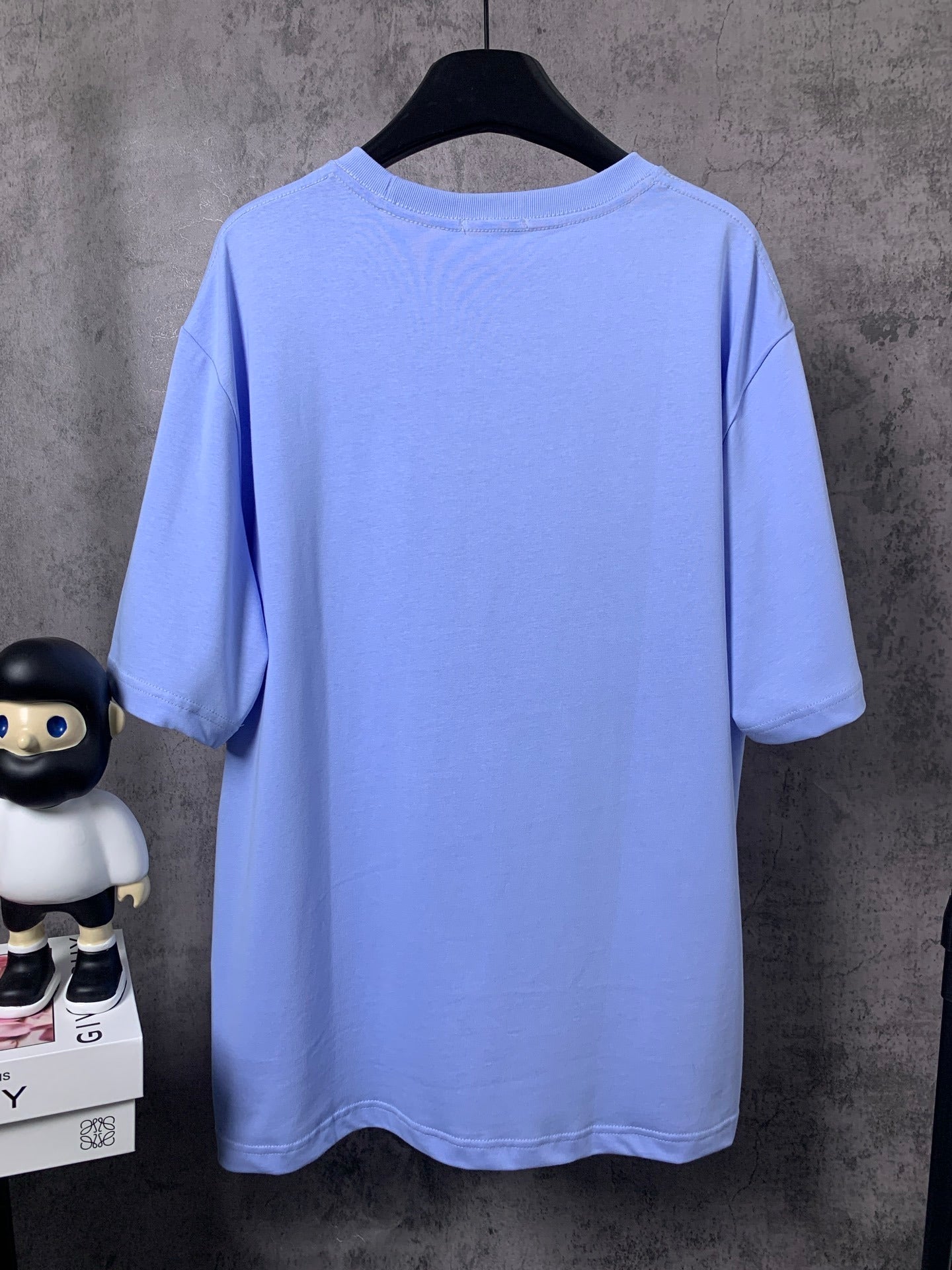 L - TSHIRT