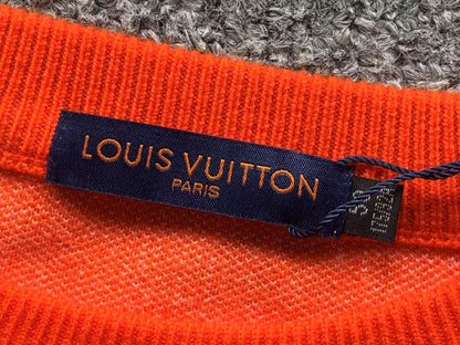 L - SWEATER