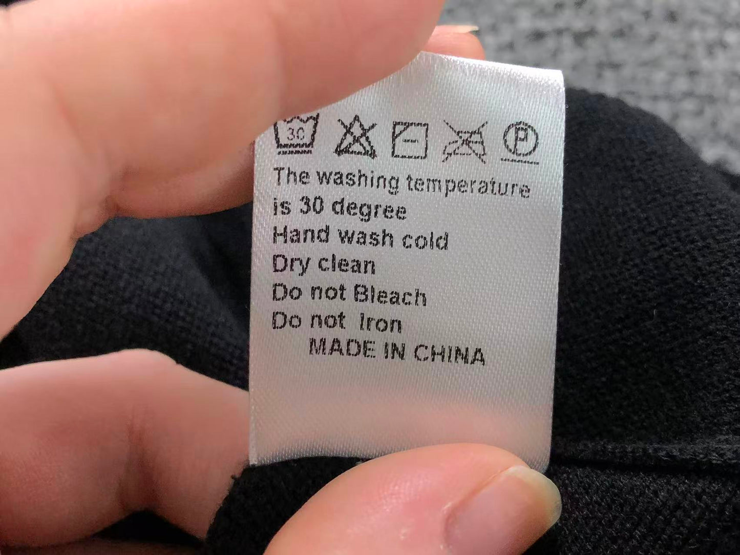 L - SWEATER