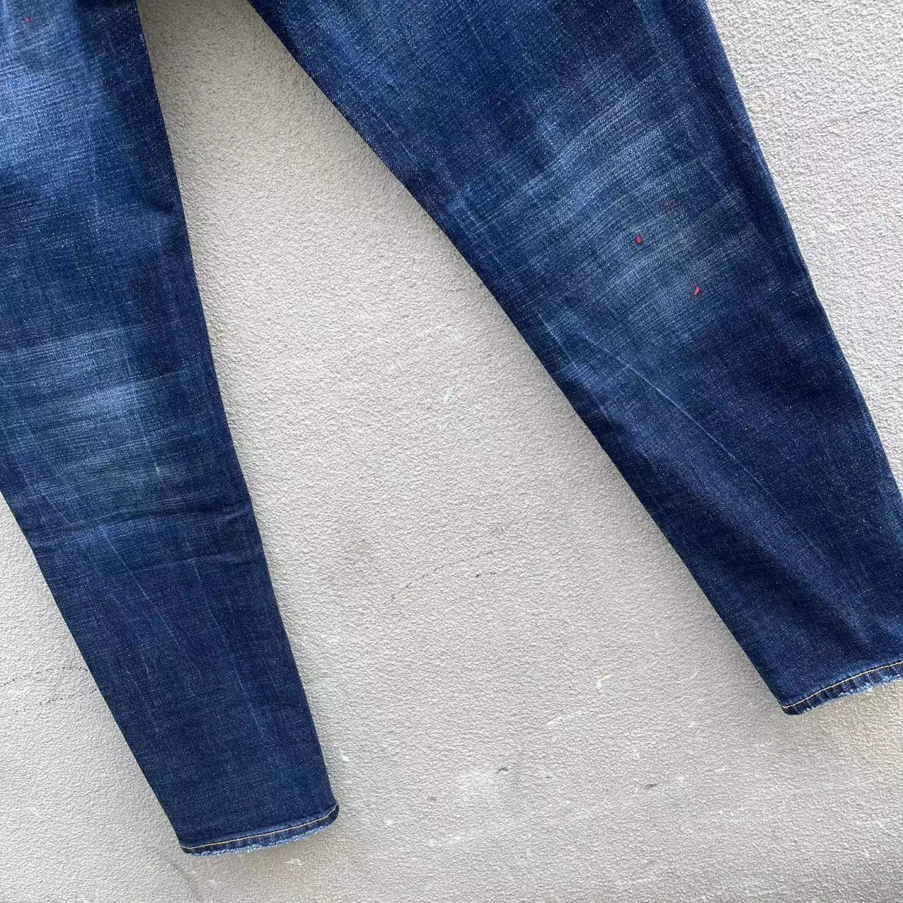 D - JEANS