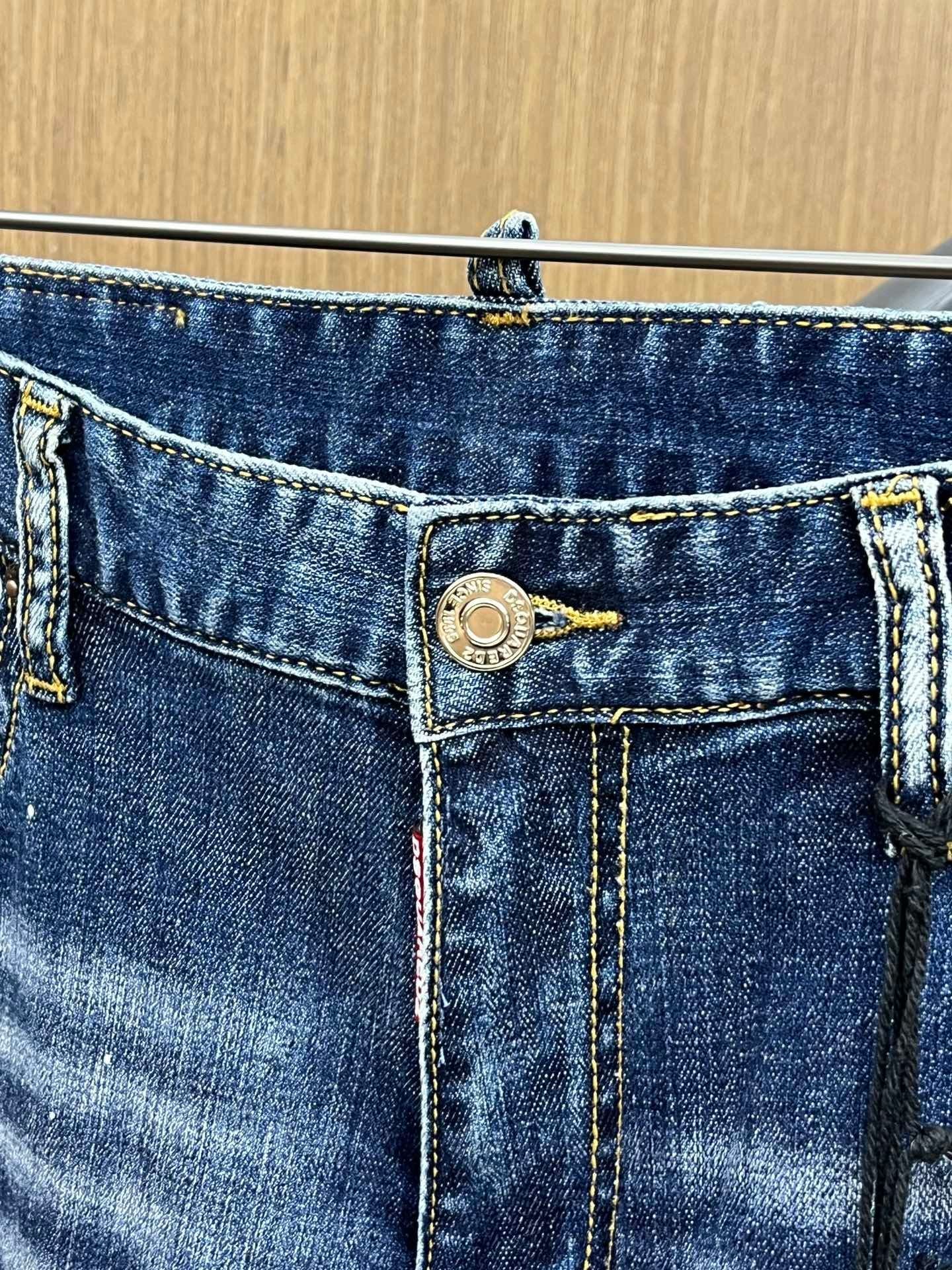 D - JEANS