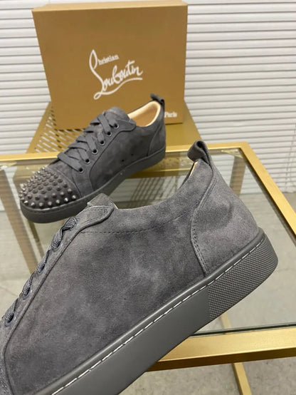 C - SNEAKERS
