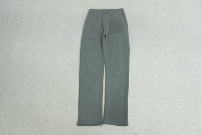 B - SWEATPANTS