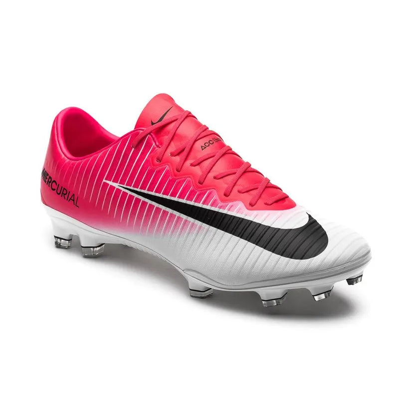 V - FUSSBALLSCHUHE