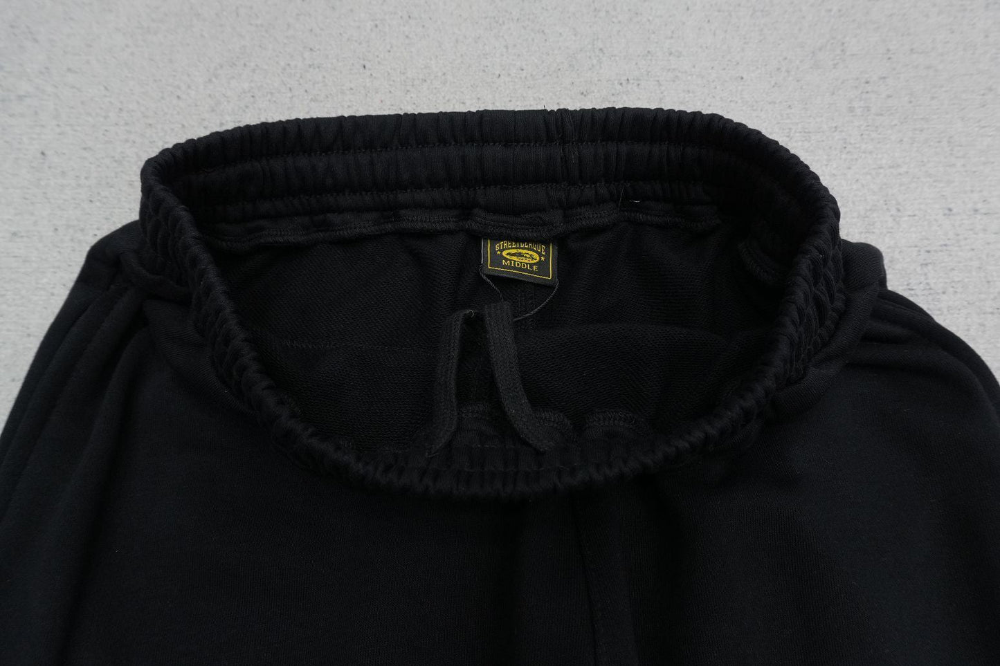 C - SWEATPANTS