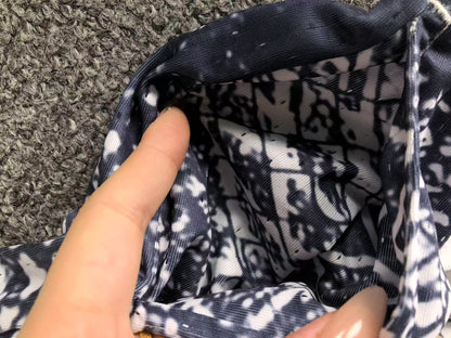 N - SHORTS