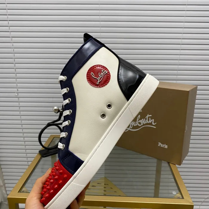 A - SNEAKERS