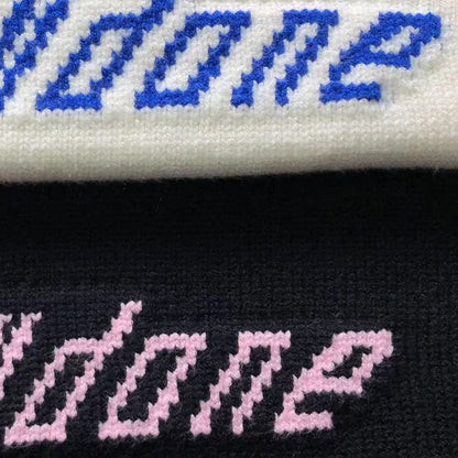 W - SWEATER