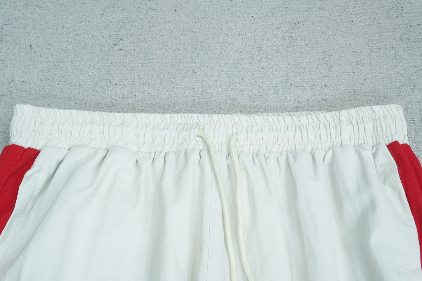 C - SWEATPANTS