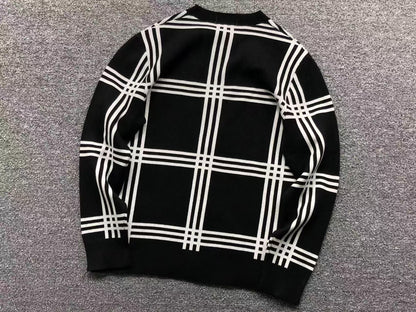 B - SWEATER