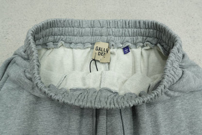 G - SWEATPANTS