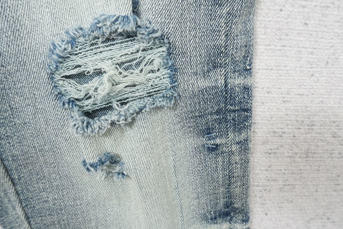 A - JEANS