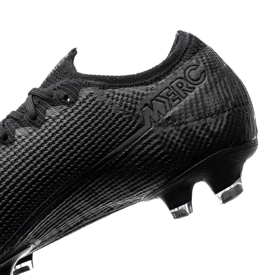M - FUSSBALLSCHUHE