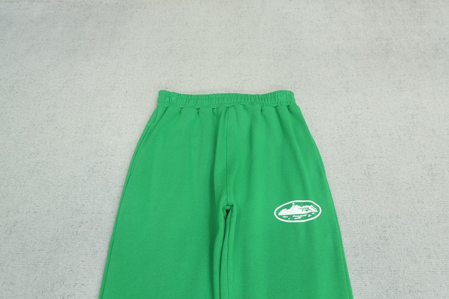 C - SWEATPANTS