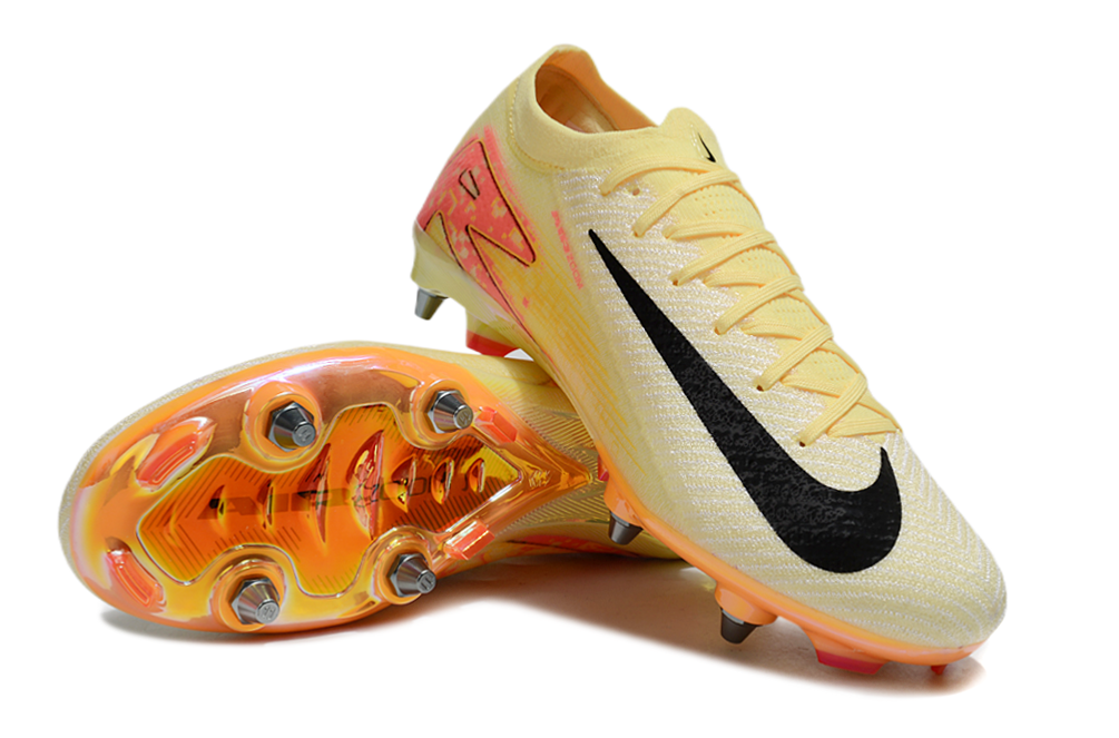 M - FUSSBALLSCHUHE