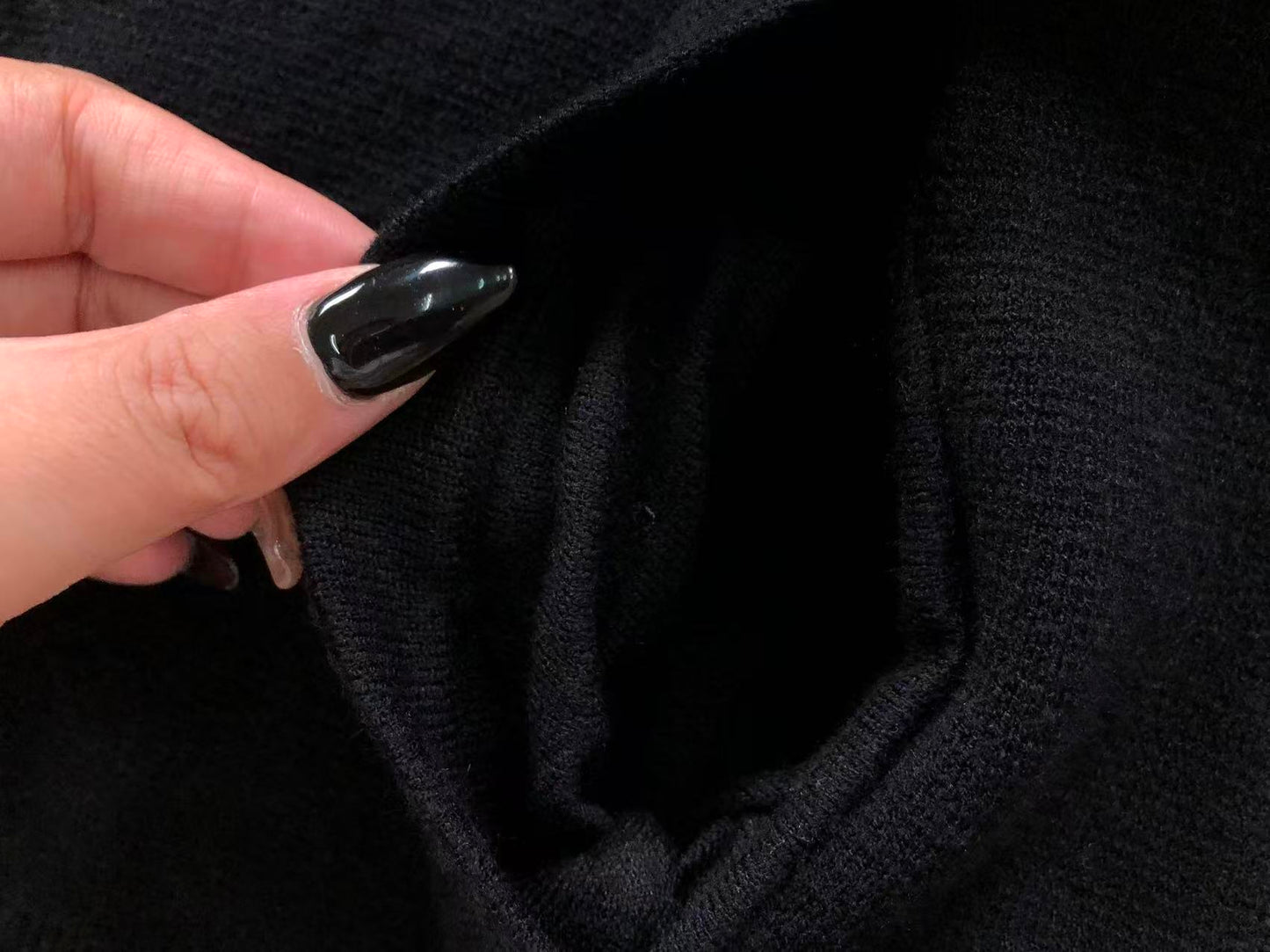 C - SWEATER