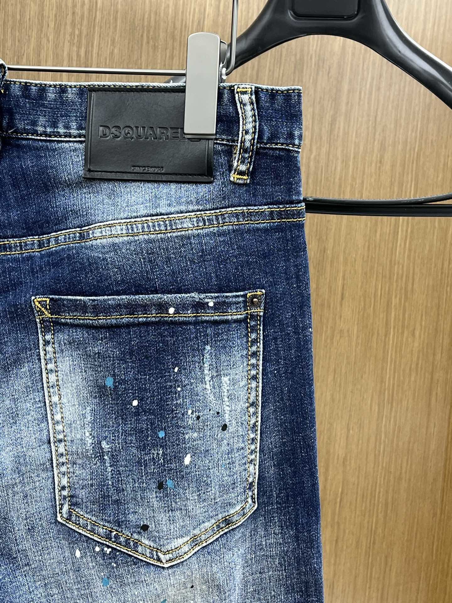 D - JEANS