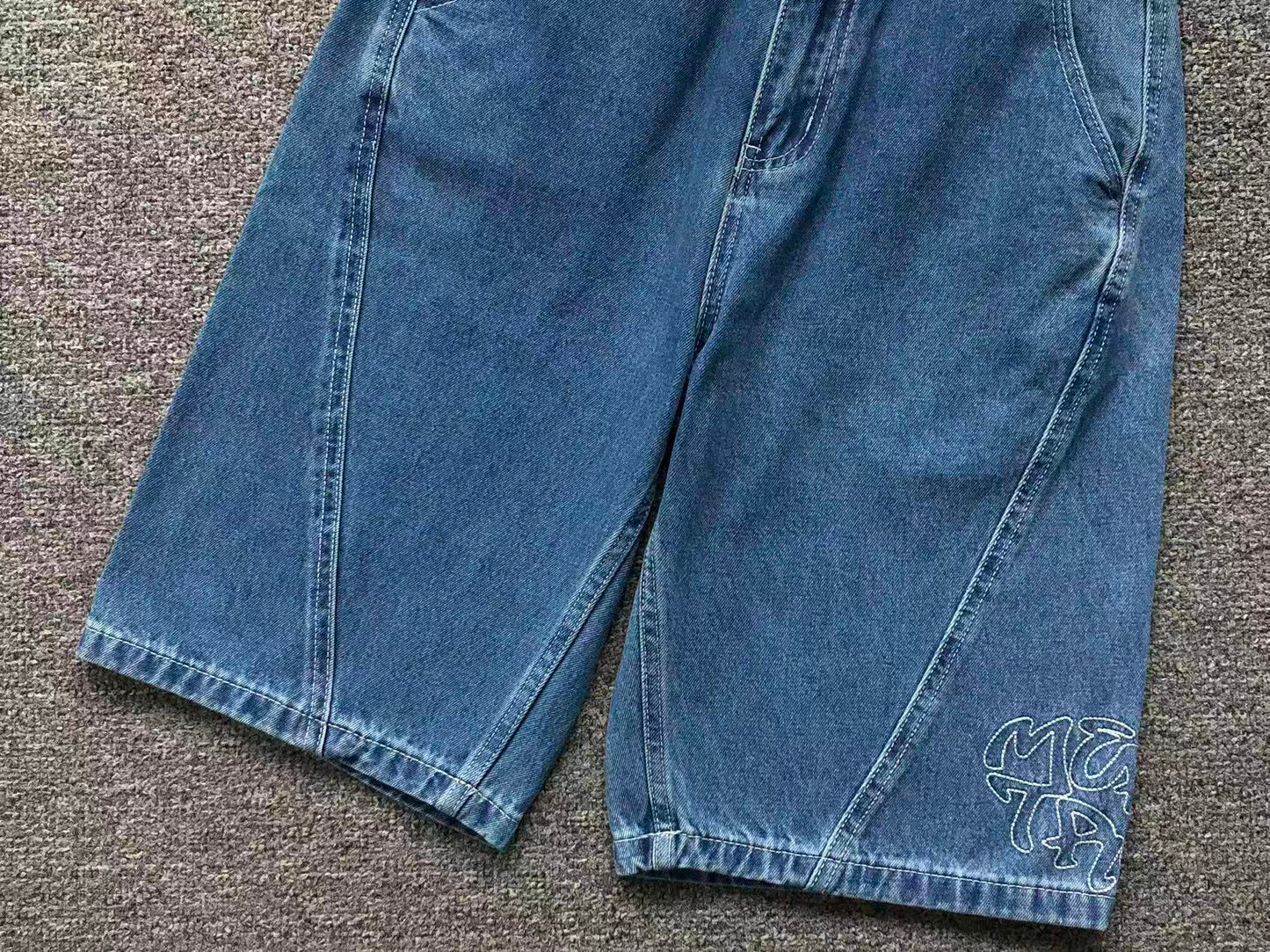 M - SHORTS