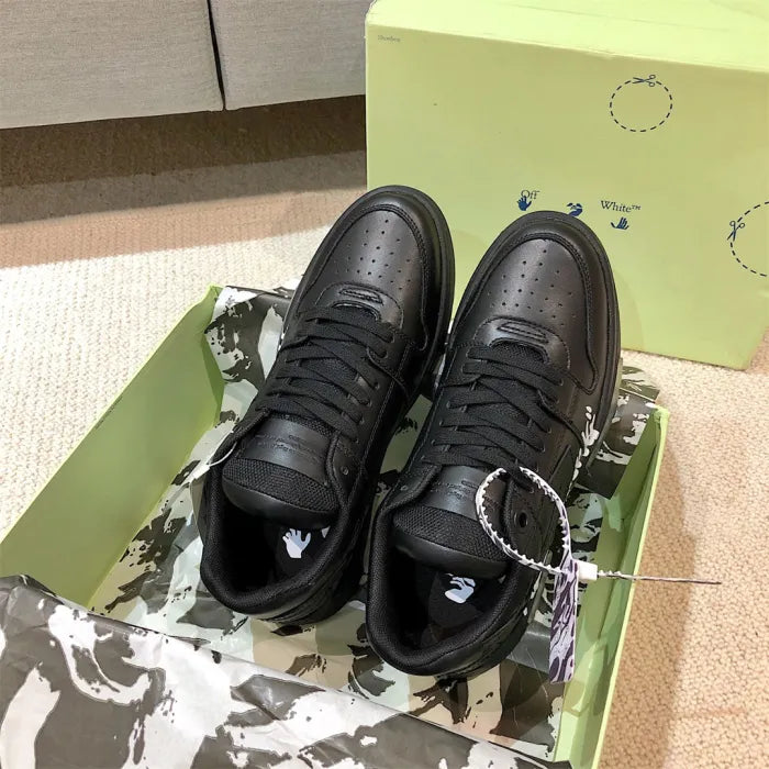 O - SNEAKERS