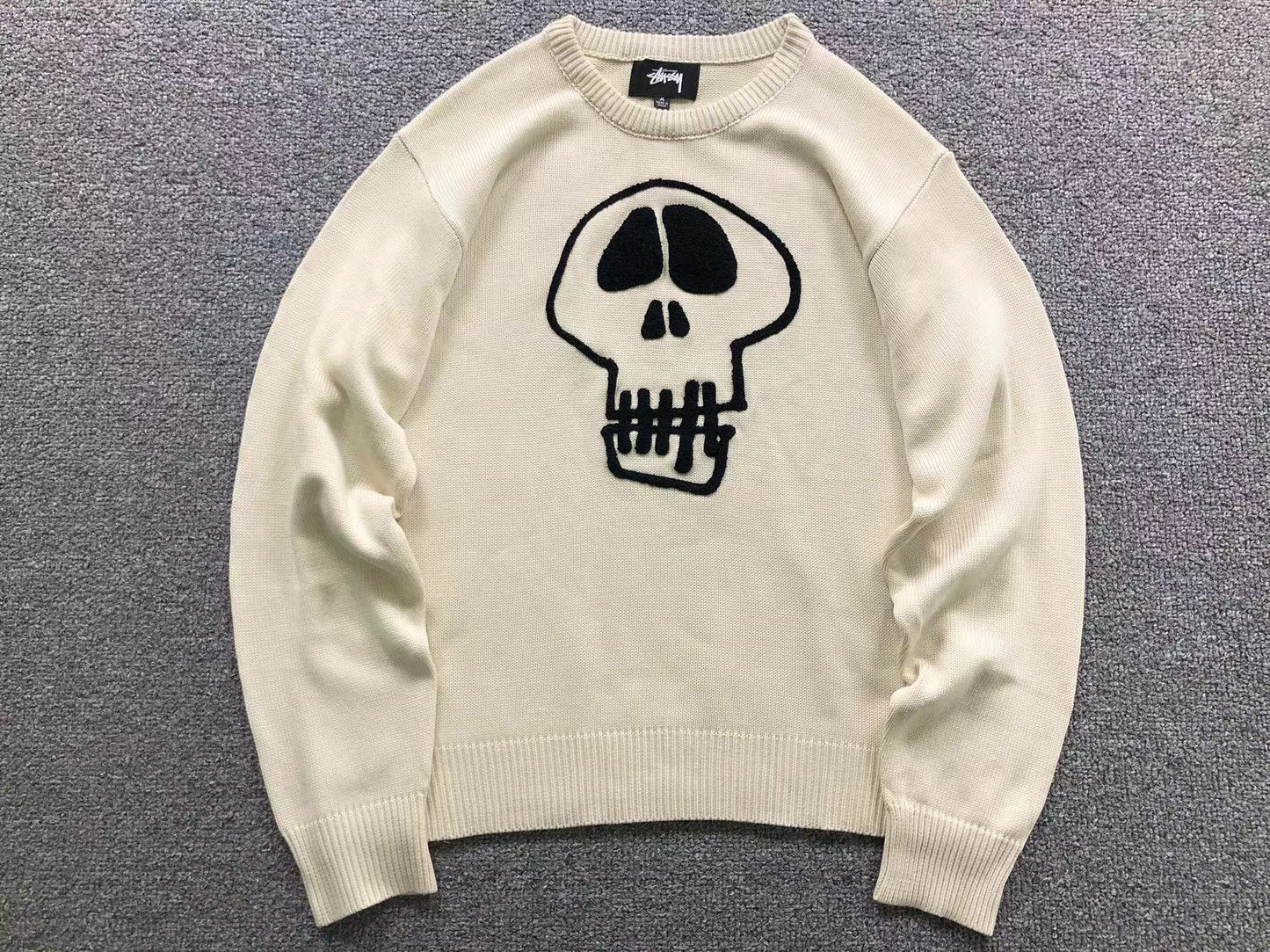S - SWEATER