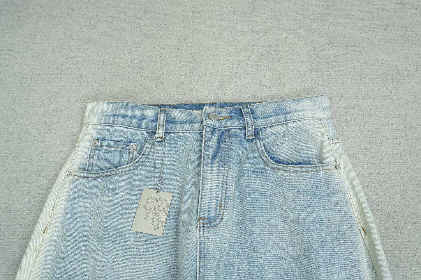 M - JEANS