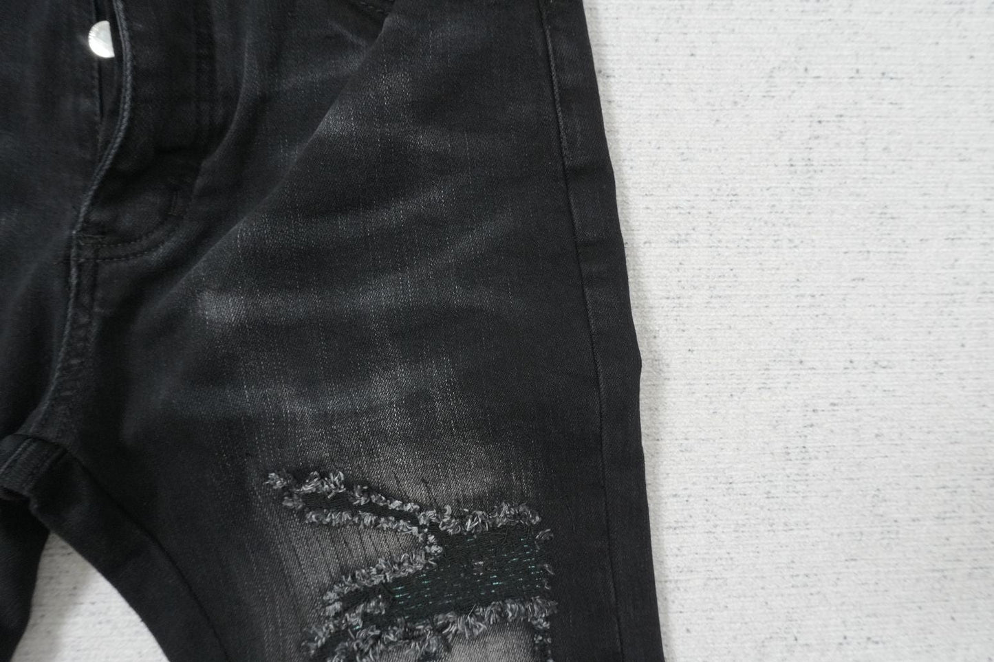 A - JEANS