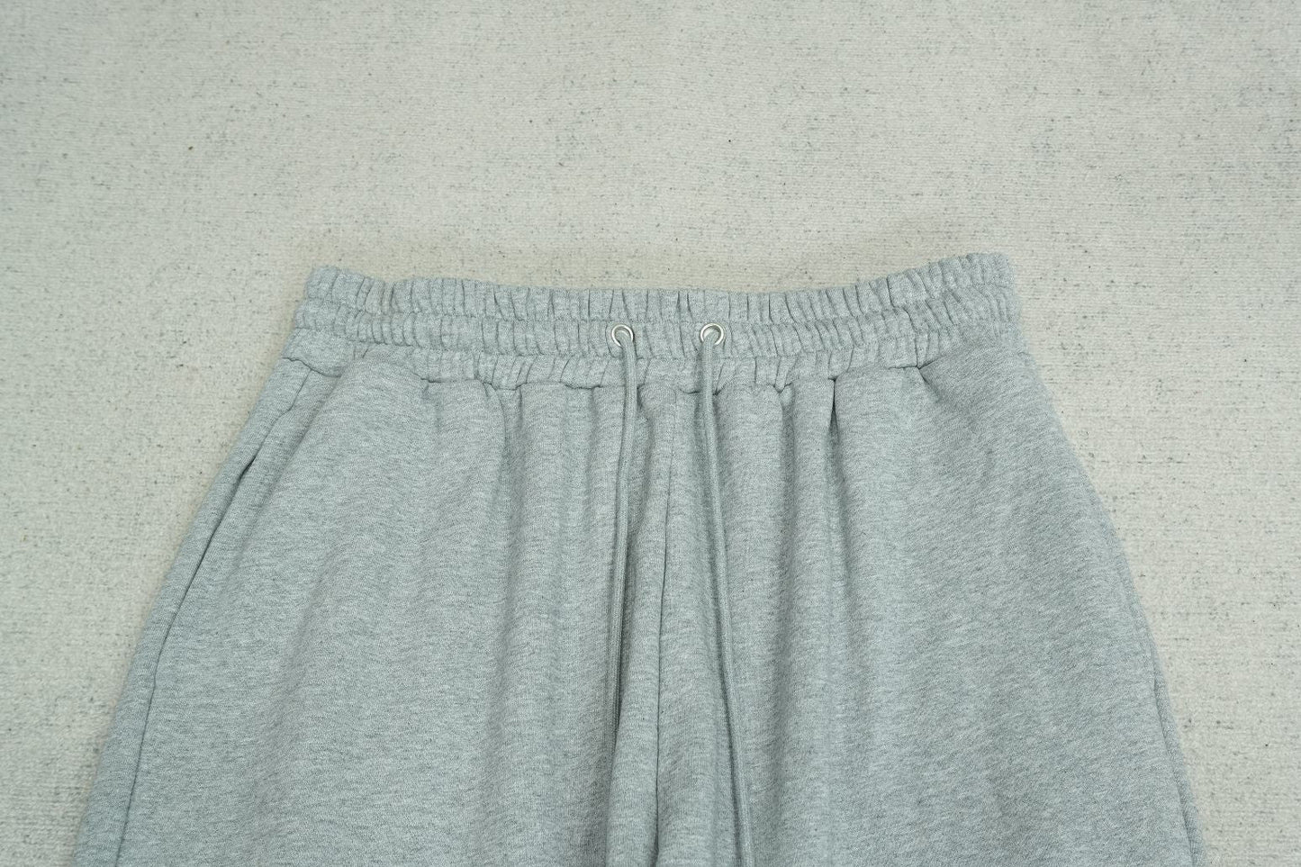 G - SWEATPANTS