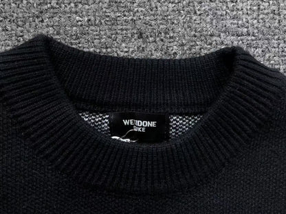 W - SWEATER