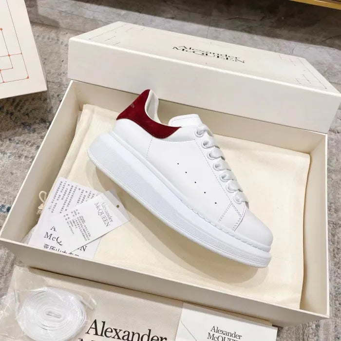 A - SNEAKERS