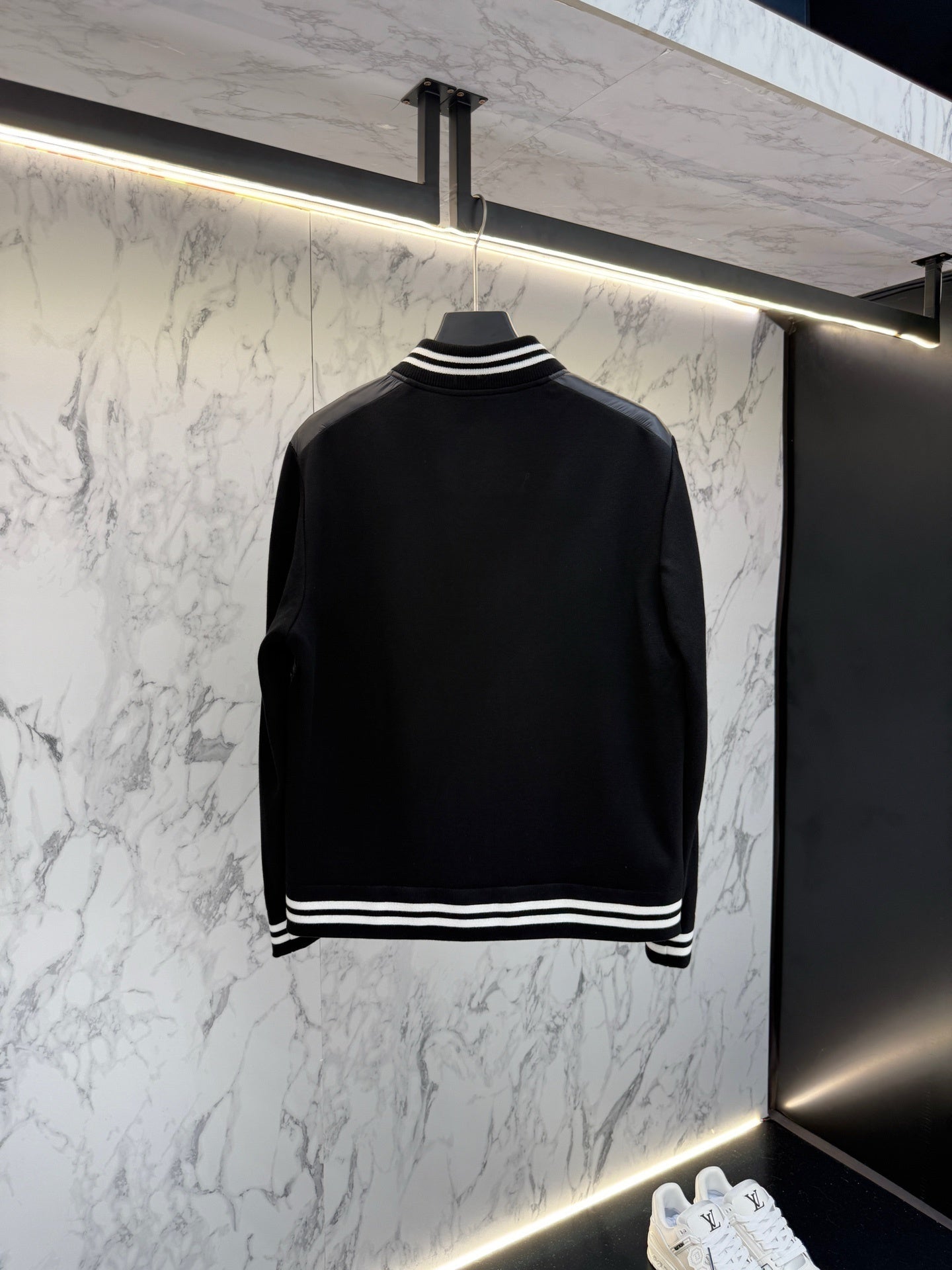 P - CARDIGAN