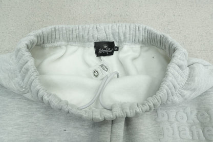 B - SWEATPANTS