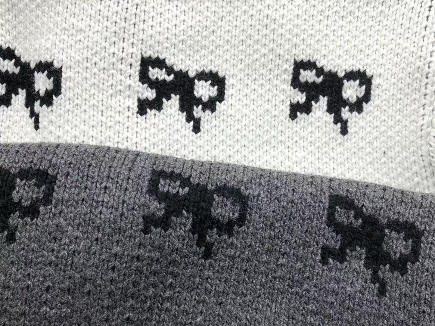 O - SWEATER