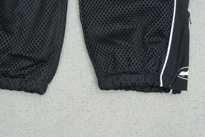 C - SWEATPANTS