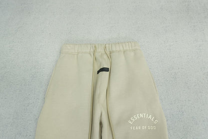 F - SWEATPANTS