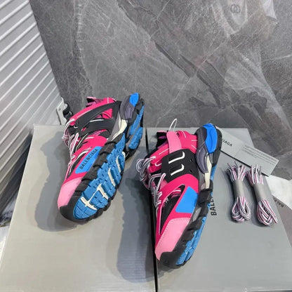 B - SNEAKERS