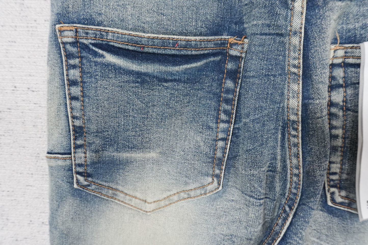 P - JEANS