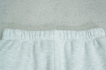 B - SWEATPANTS